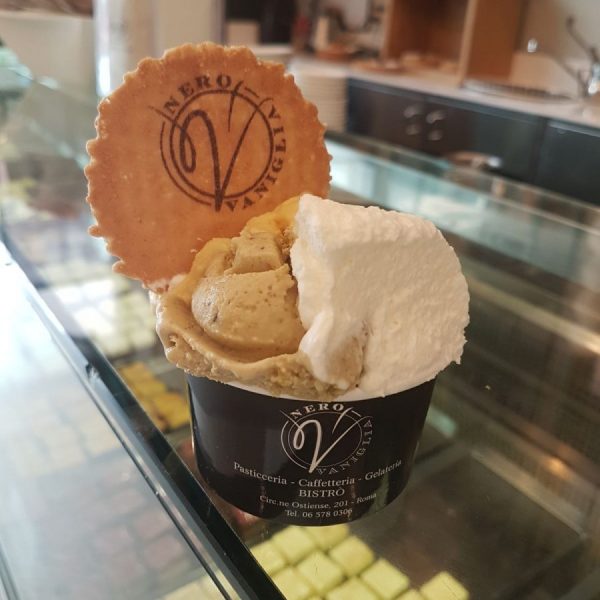 Consegna a domicilio gelato nero vaniglia ordina online su cosaporto.it