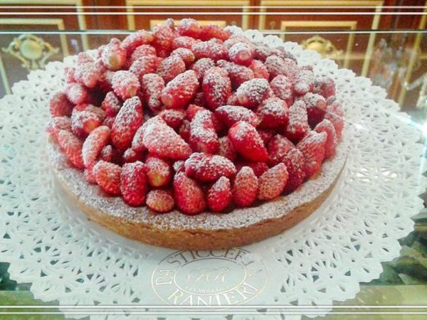 crostata con fragoline di Ranieri Moscova ordina online su Cosaporto consegna a domicilio
