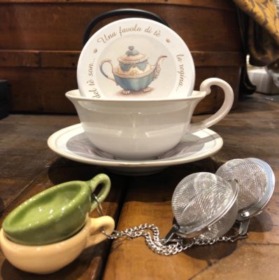 Una Favola di Tè - lattina di tè con tazza, filtro e tazzetta la reggia del tè e cosaporto
