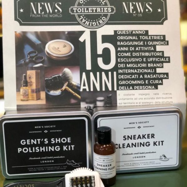 Ordina online su cosaporto.it il kit pulizia scarpe e ricevi a domicilio