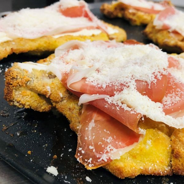 Cotoletta alla bolognese Fermata del Gusto consegna a domicilio con Cosaporto
