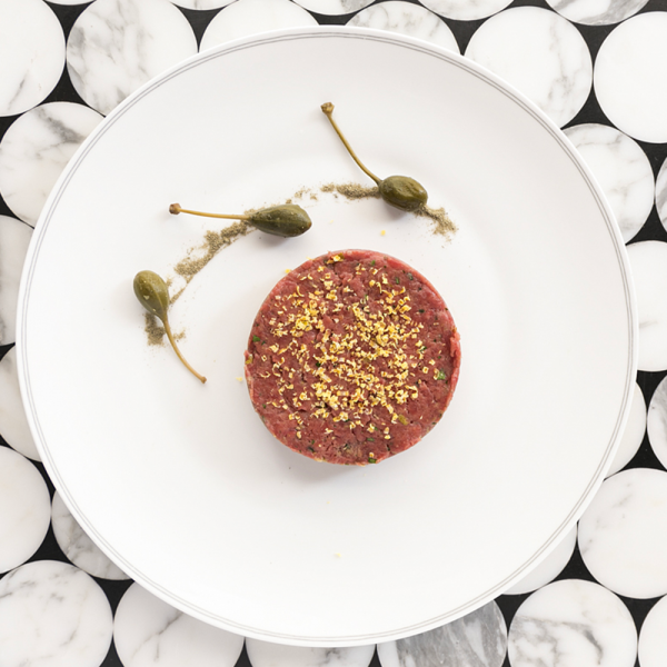 Tartare di Chianina con salsa tonnata Filippo a Pietrasanta consegna a domicilio con Cosaporto
