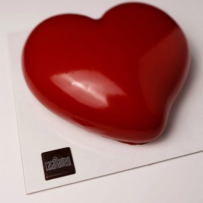 Torta di San Valentino a cuore Casa Manfredi consegna a domicilio con Cosaporto