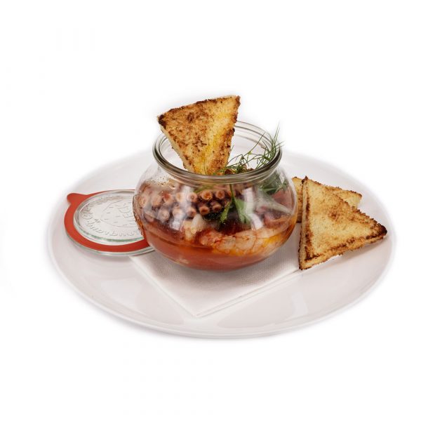 Zuppetta di Mare cotta in vasocottura con crostini di Pane all'aglio Ristorante Limone consegna a domicilio con Cosaporto