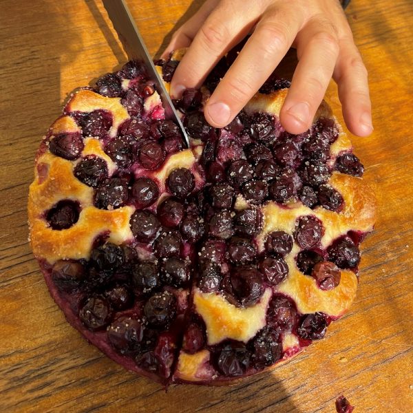 Focaccia dolce all'Uva fragolina Panificio Davide Longoni consegna a domicilio con Cosaporto.it