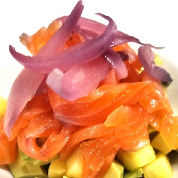 Ceviche di salmone Golino's consegna a domicilio con cosaporto